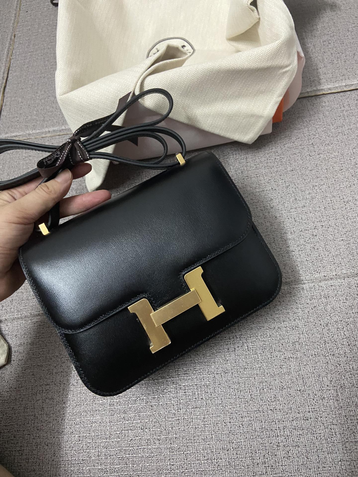 Hermes Constance 24cm Shoulder Bag In Black Box Leather